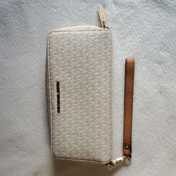 MICHAEL Michael Kors Handbags - Michael Kors Large Logo Continental Wallet